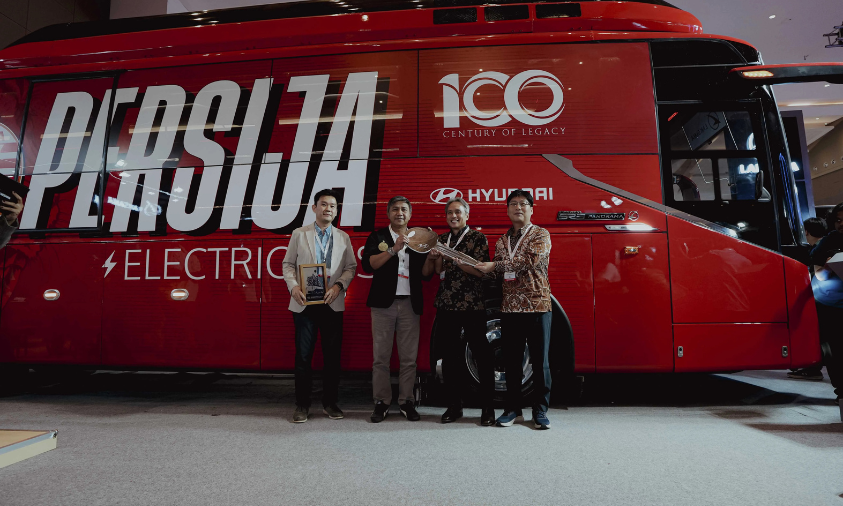 bus baru persija