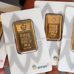 Harga Emas Antam Turun dalam Sepekan, Investor Diminta Cermati Pergerakan Pasar