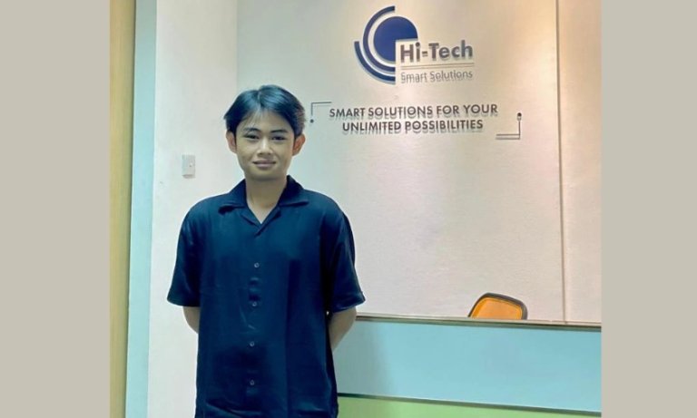 Mahasiswa Program Studi Bisnis Digital Cyber University, Kimi Nuno Marcello, yang berhasil diangkat menjadi karyawan tetap di perusahaan teknologi sebelum resmi lulus kuliah. (Dok. Cyber University)