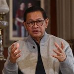 Hadir di Peluncuran Buku Rocky Gerung, Pramono Anung Tegaskan Komitmen Kesehatan dan Pendidikan DKI