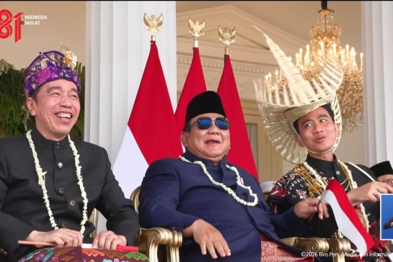Jokowi Duduk Sejajar dengan Prabowo-Gibran, Ada Apa? Ini Penjelasan Istana