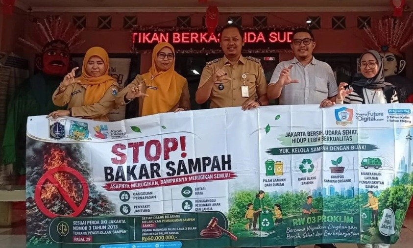 Kurangi Beban Bantar Gebang, Cyber University dan Kelurahan Tanjung Barat Ajak Warga Pilah Sampah dari Rumah