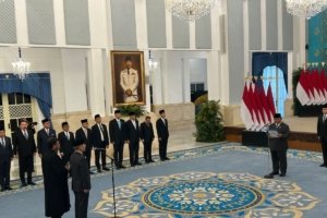 Suahasil Nazara Resmi Jadi Menkeu, Gantikan Purbaya Yudhi Sadewa
