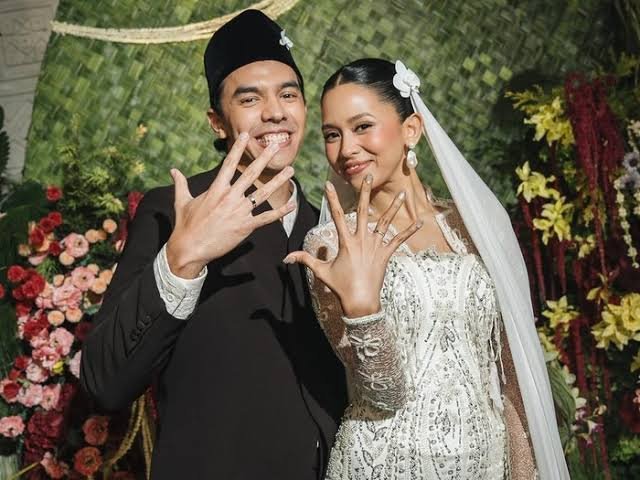 Mario Caesar dan Givina Resmi Menikah, Bagikan Momen Bahagia