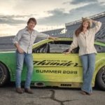 Tom Cruise Gandeng Anne Hathaway di Days of Thunder 2