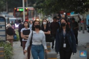 Abu Vulkanik Anak Krakatau Bisa Ganggu Pernapasan dan Kulit, Warga Diminta Waspada