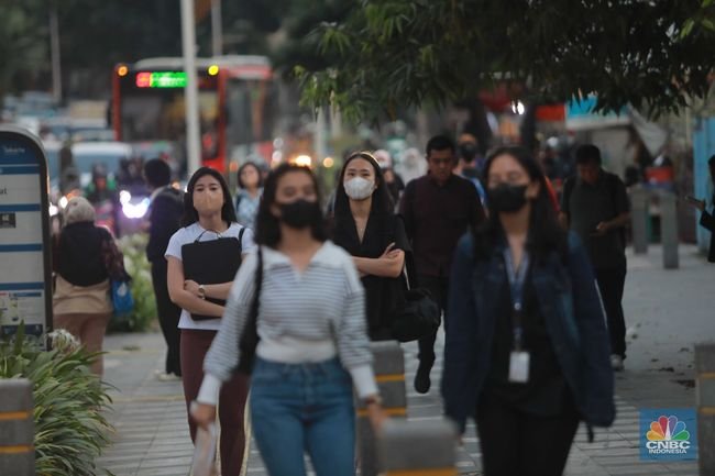 Abu Vulkanik Anak Krakatau Bisa Ganggu Pernapasan dan Kulit, Warga Diminta Waspada