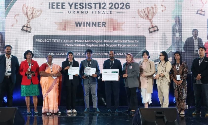 Inovasi Pohon Buatan Berbasis Mikroalga Raih Winner WePOWER Track IEEE YESIST12 2026