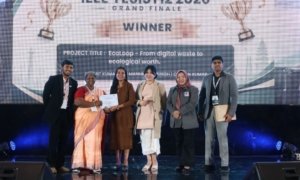 Dua Inovasi Raih Winner IEngage Track IEEE YESIST12 2026, EcoLoop dan GestureVoice Jadi Sorotan